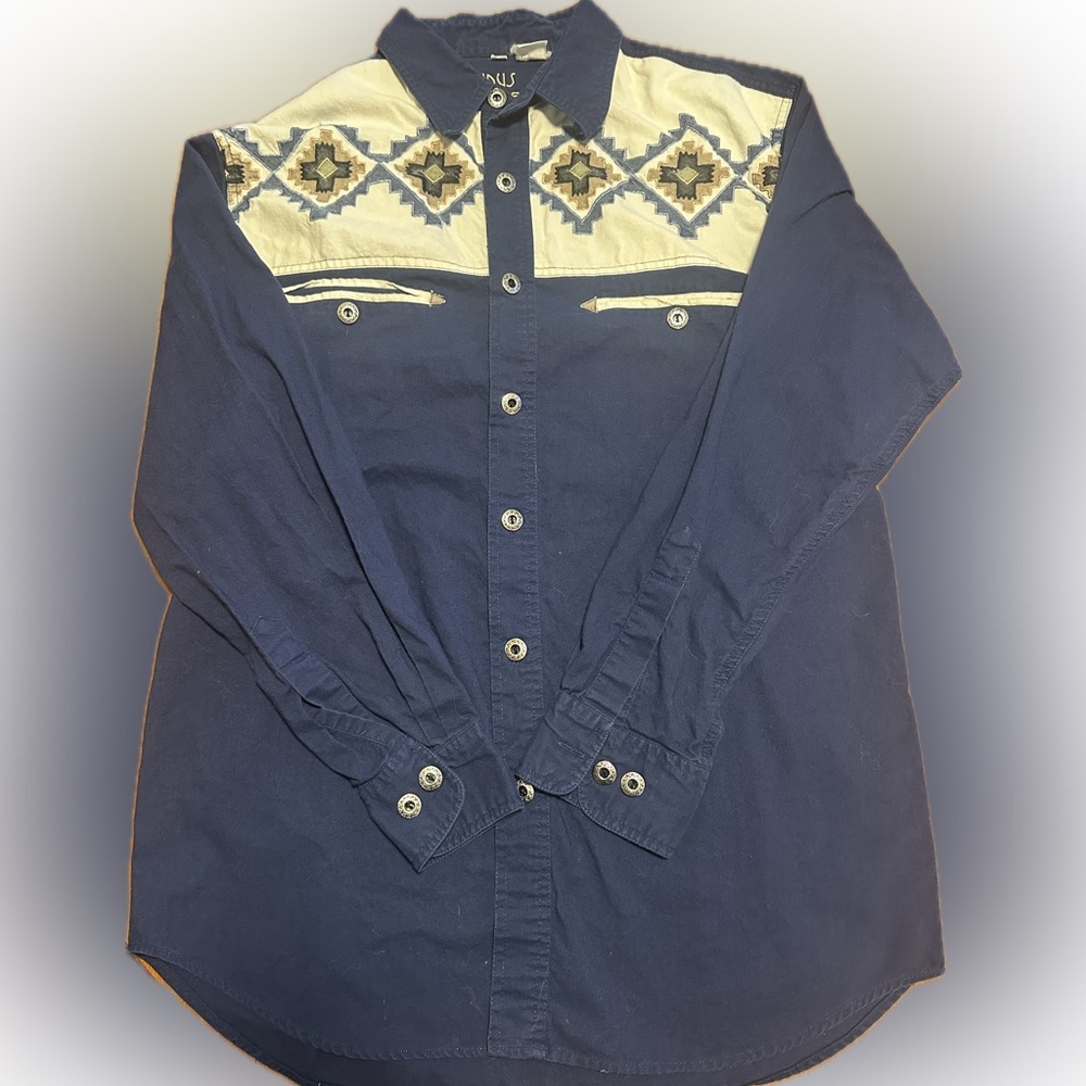 Women’s Western Style Button Up